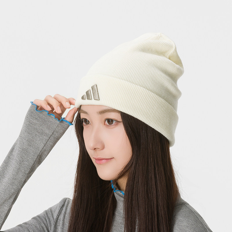 アディダス ビーニー KQ6682 アイボリーホワイト シル - Beanie Cuffed Knit のレビューと価格