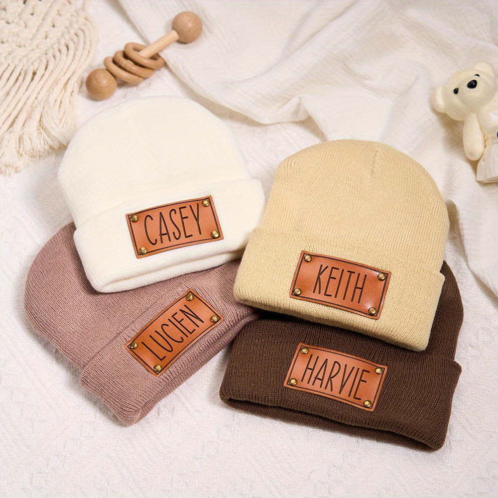 カスタムレザーパッチ付きニット帽、名前入り、カスタム刻印タグ - Beanie Cuffed Knit のレビューと価格